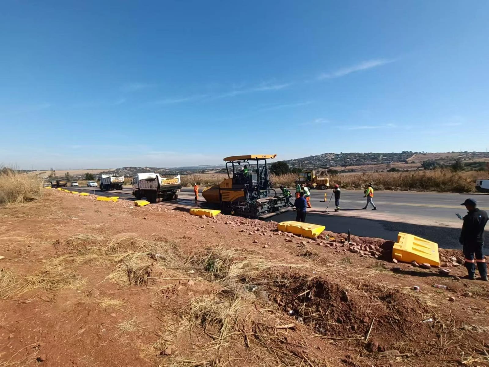 Tarring & asphalt image 6