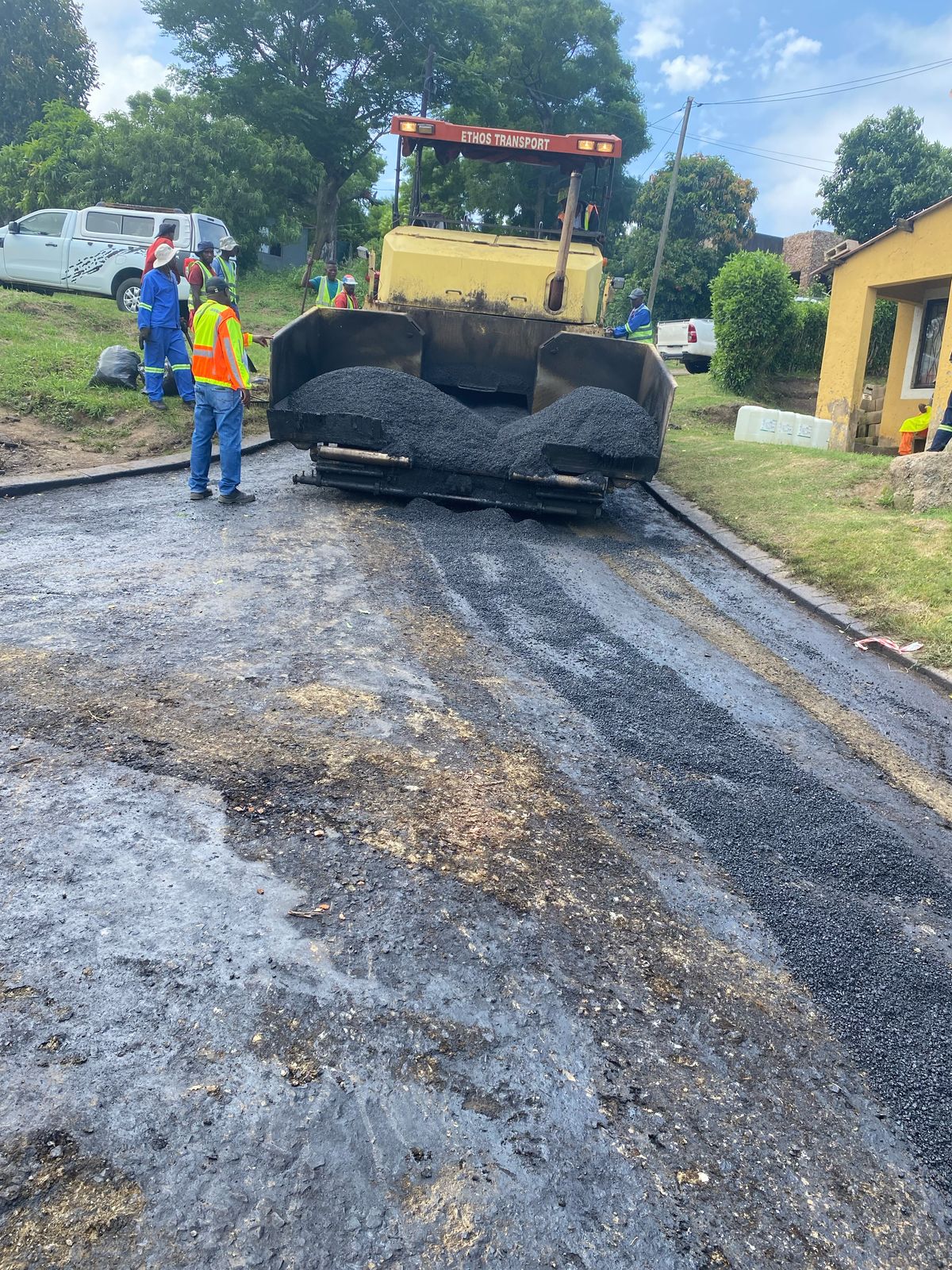 Tarring & asphalt image 17